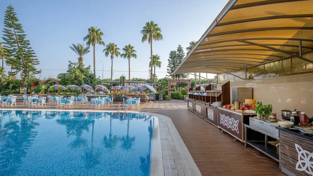 BEACH CLUB DOGANAY