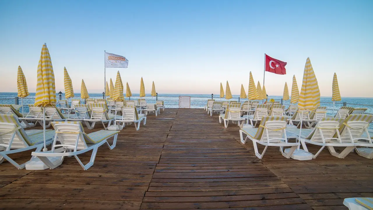 BEACH CLUB DOGANAY