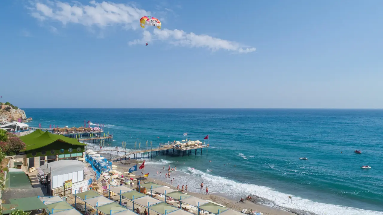BEACH CLUB DOGANAY