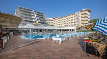 BEACH CLUB DOGANAY