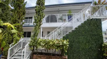 Beachside Apartment Hotel Miami