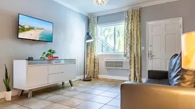 Beachside Apartment Hotel Miami