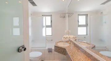 BELAIR BEACH HOTEL