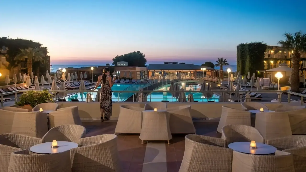 Bella Beach Hotel