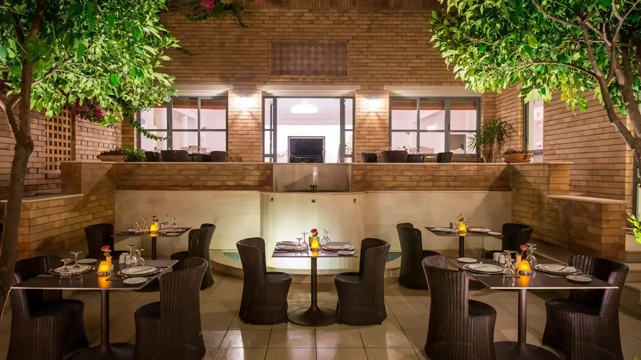 Bella Beach Hotel