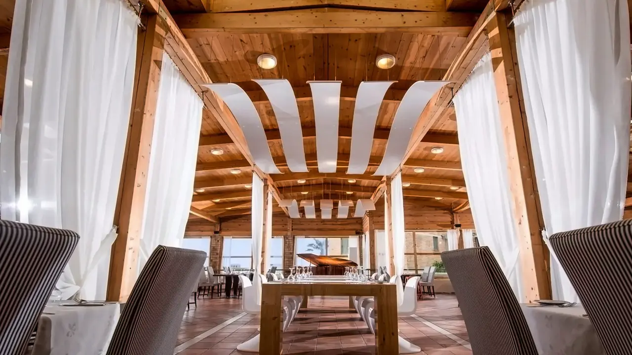 Bella Beach Hotel