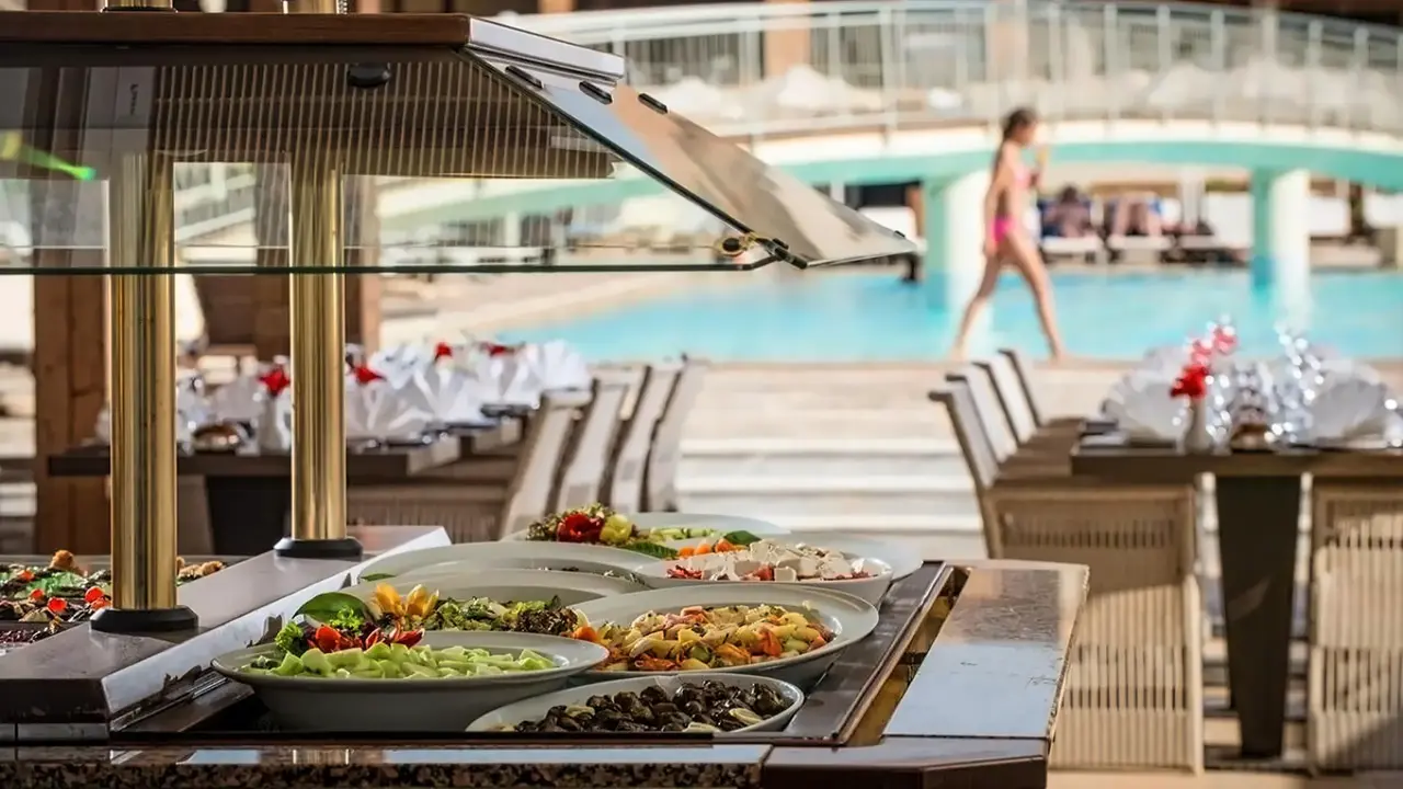 Bella Beach Hotel