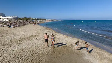 BELLA BEACH