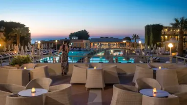 BELLA BEACH