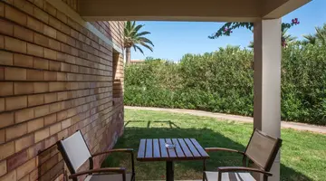 BELLA BEACH