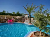 Bella Bravo Suite Hotel