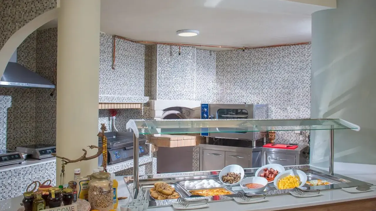 BELLA ELENA