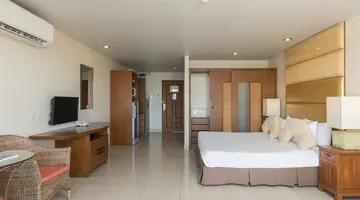 BELLA VILLA CABANA