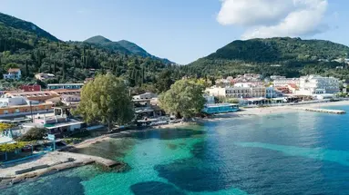 Bella Vista Beach Hotel and Studios