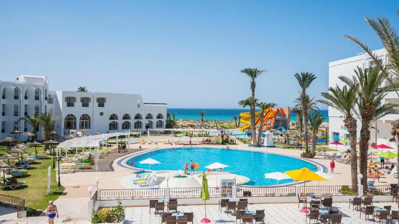 Bella Vista Family Resort(Ex:Le Soleil B