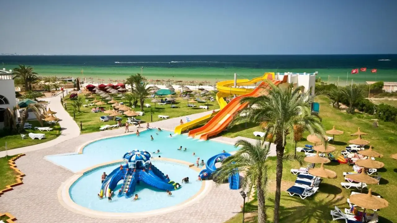 Bella Vista Family Resort(Ex:Le Soleil B