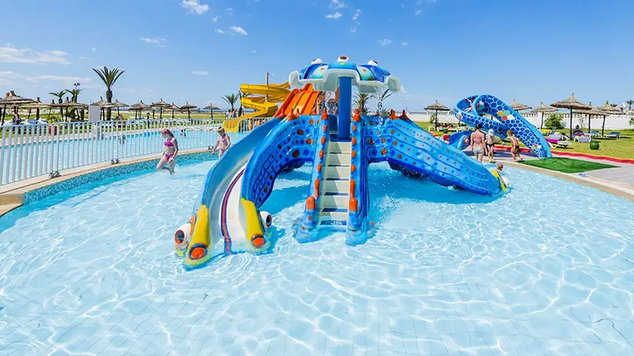 BELLA VISTA FAMILY RESORT (ex. LE SOLEIL BELLA VIS