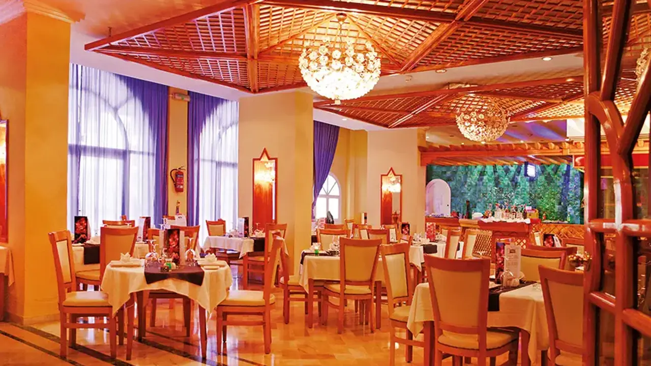 BELLA VISTA FAMILY RESORT (ex. LE SOLEIL BELLA VIS