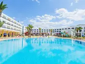 BELLA VISTA FAMILY RESORT (ex. LE SOLEIL BELLA VIS