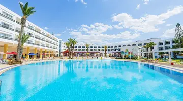 BELLA VISTA FAMILY RESORT (ex. LE SOLEIL BELLA VIS