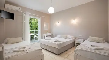 Bella Vista Hotel and Studios