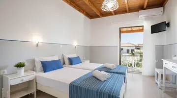 Bella Vista Hotel and Studios