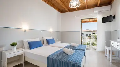 Bella Vista Hotel and Studios