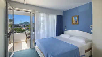 BELLA VISTA