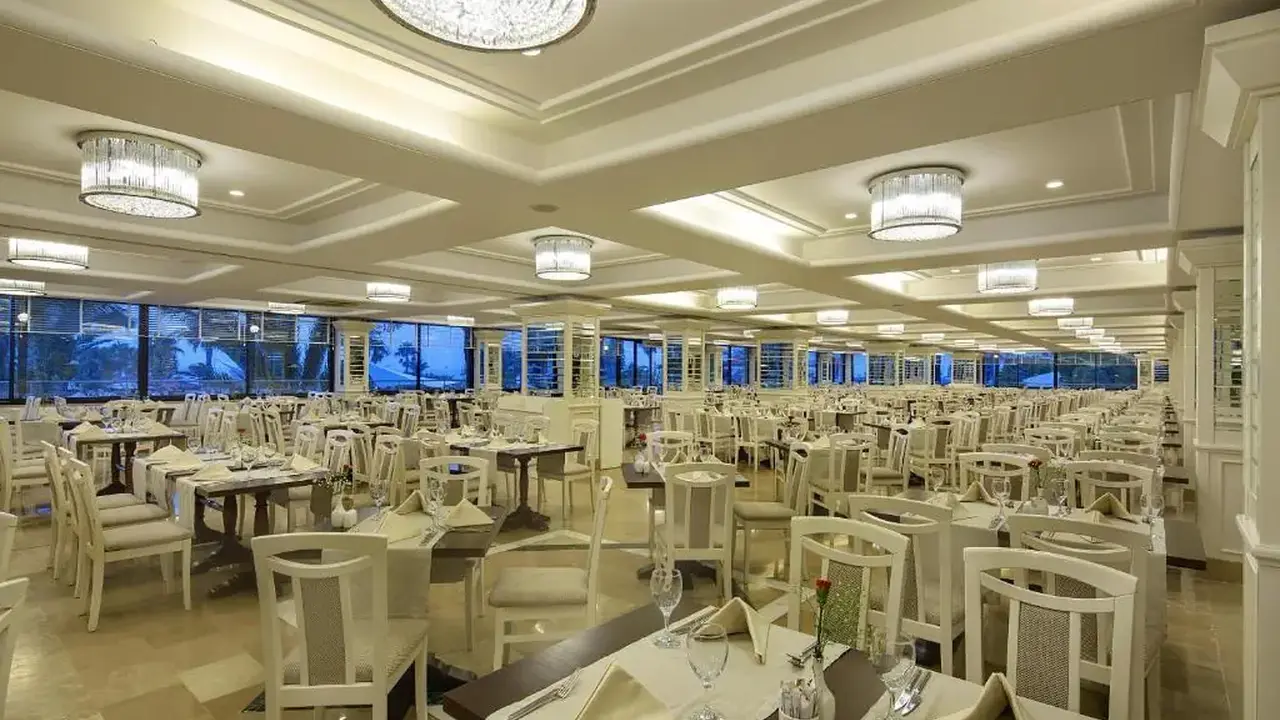 BELLIS DELUXE HOTEL