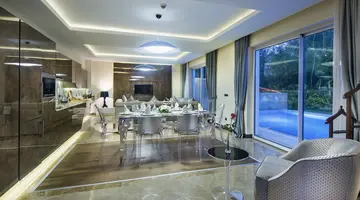 BELLIS DELUXE HOTEL