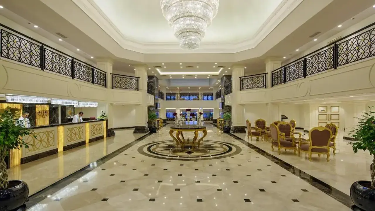 BELLIS DELUXE HOTEL