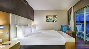 BELLIS DELUXE HOTEL