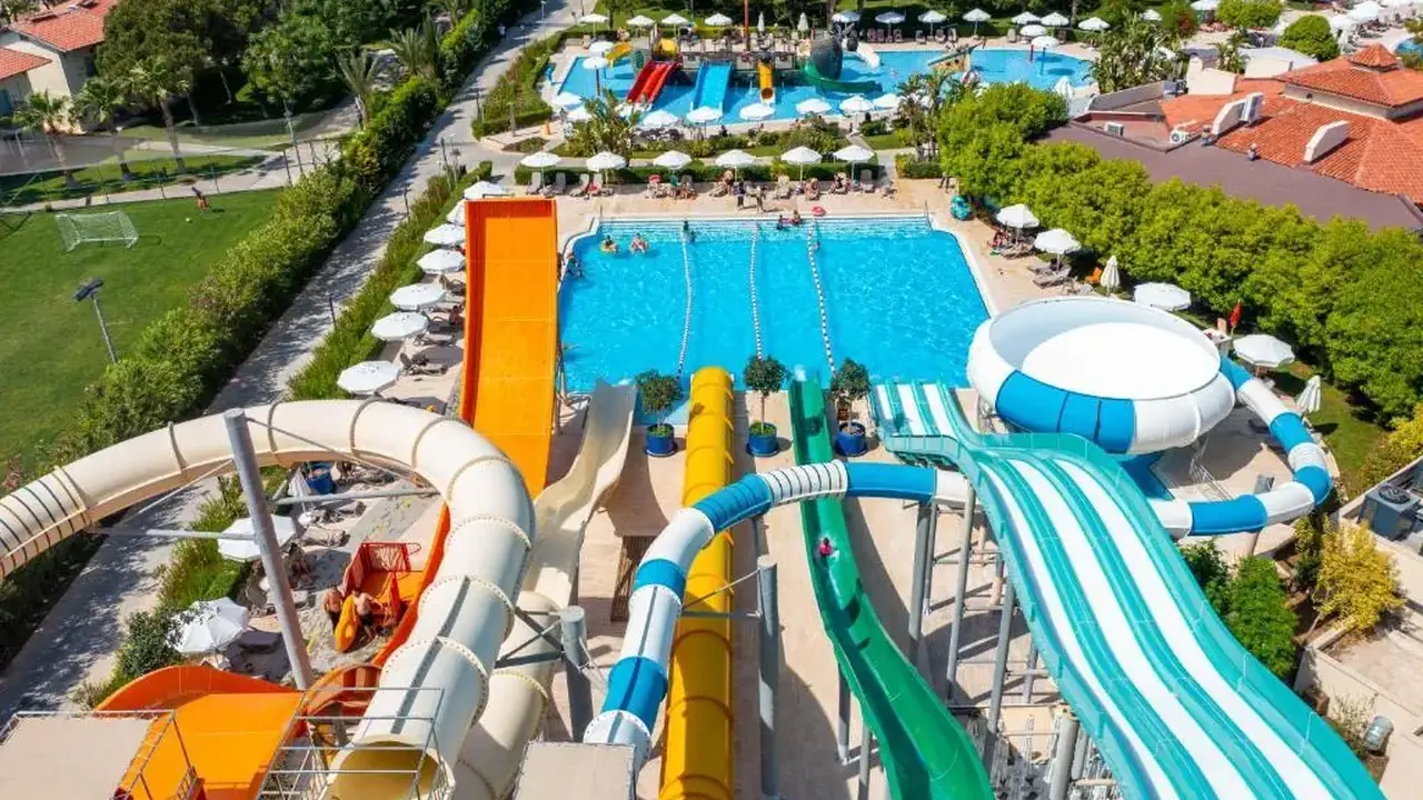 BELLIS DELUXE HOTEL