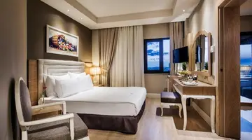 BELLIS DELUXE HOTEL