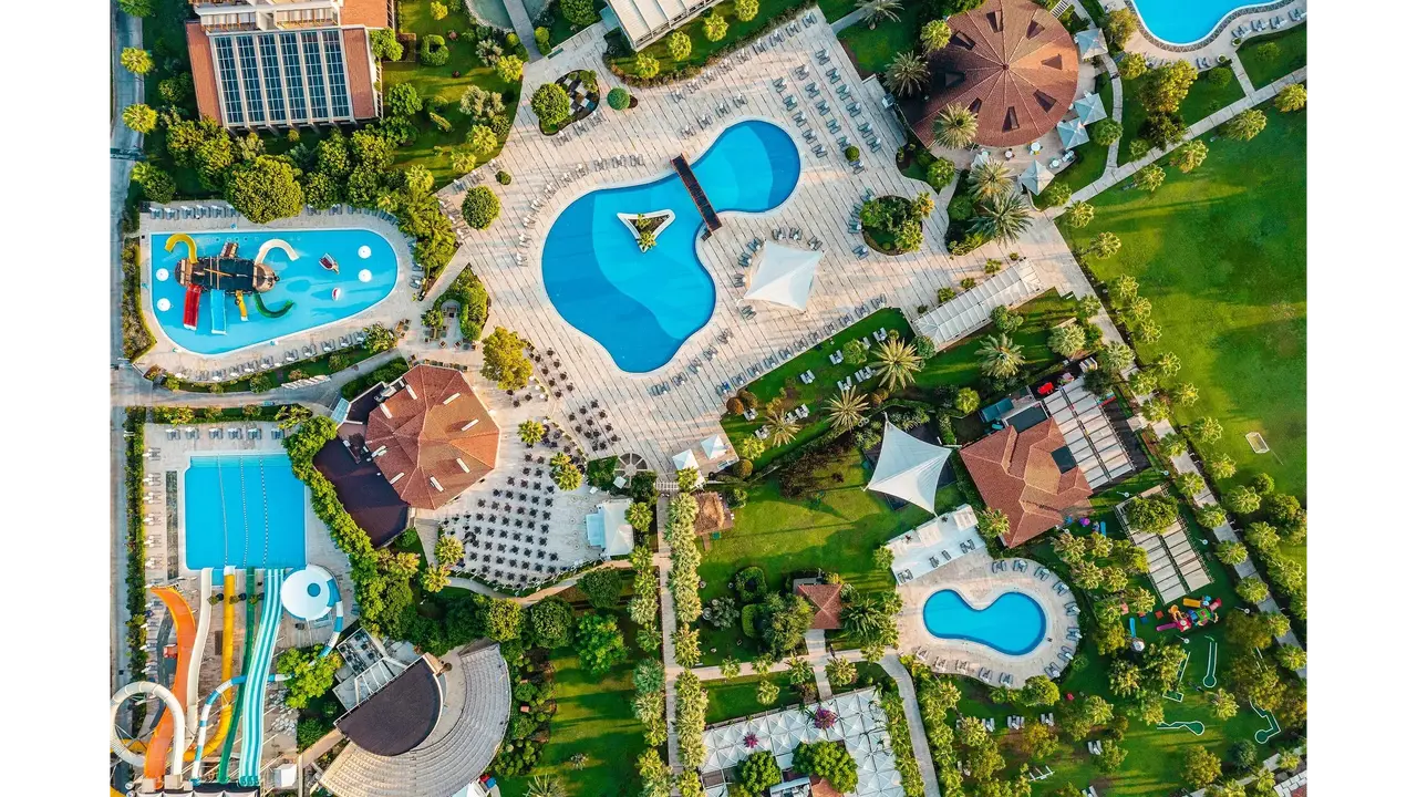 BELLIS DELUXE HOTEL