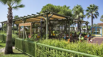 BELLIS DELUXE HOTEL
