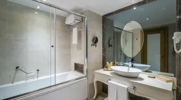 BELLIS DELUXE HOTEL