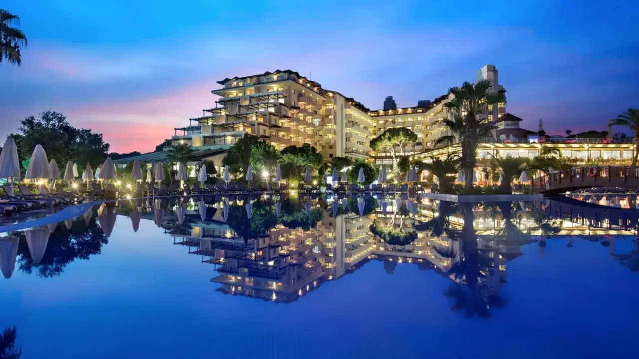 BELLIS DELUXE HOTEL