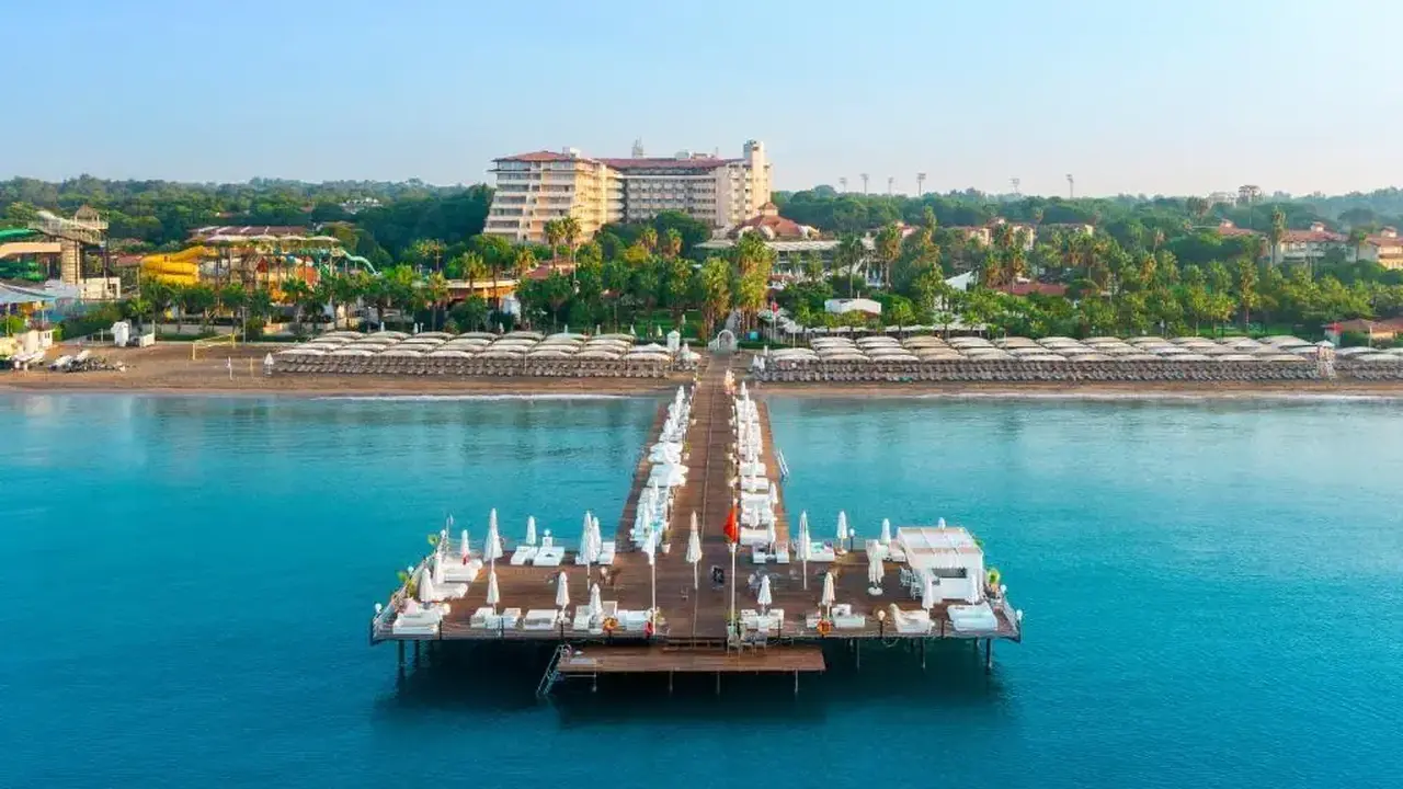 BELLIS DELUXE HOTEL