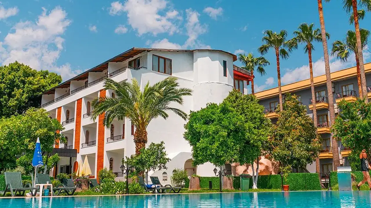 BELPOINT BEACH HOTEL
