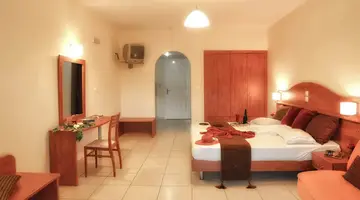 Belussi Beach Hotel