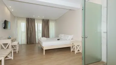 BELUSSI BEACH HOTEL
