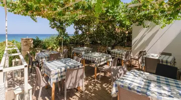 BELUSSI BEACH HOTEL