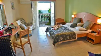 BELUSSI BEACH HOTEL