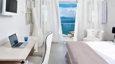 BELVEDERE SUITES SANTORINI