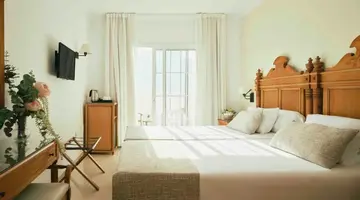 Beneste Villa Flamenca Hotel