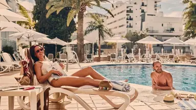 Beneste Villa Flamenca Hotel