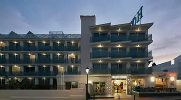 Beneste Villa Flamenca Hotel