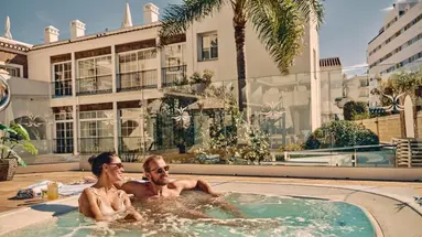 Beneste Villa Flamenca Hotel