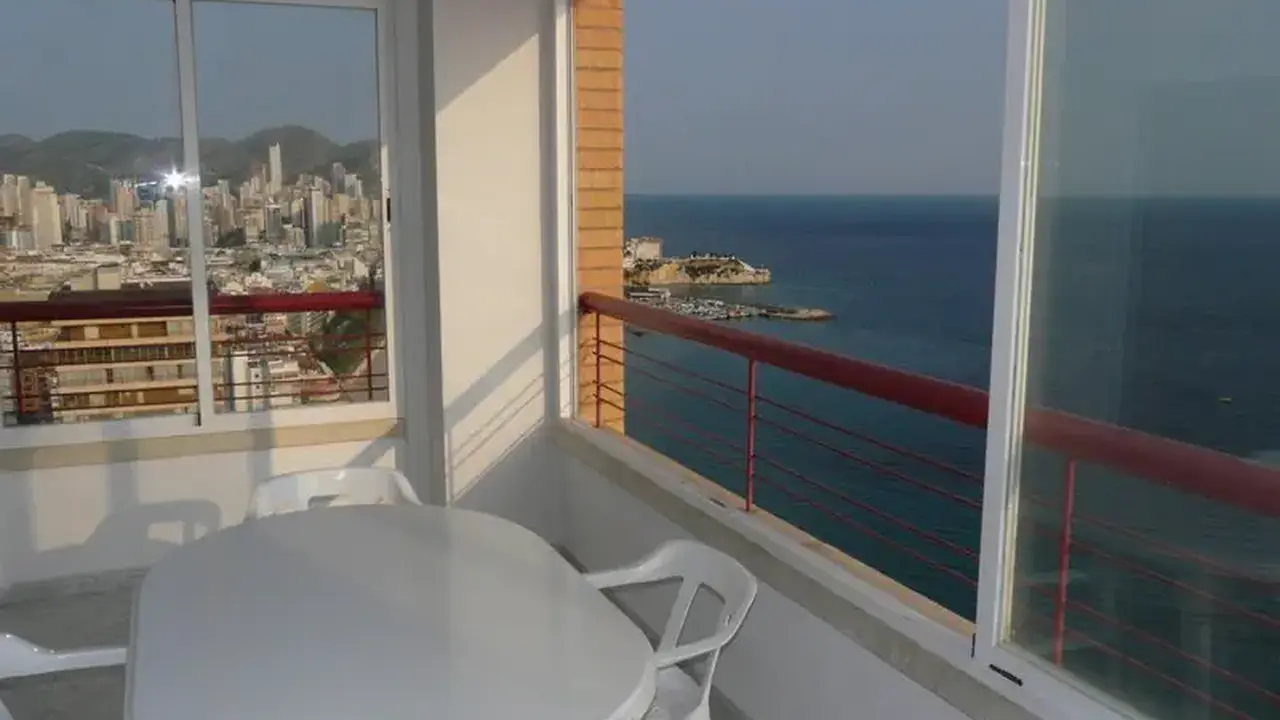 Benibeach Apt